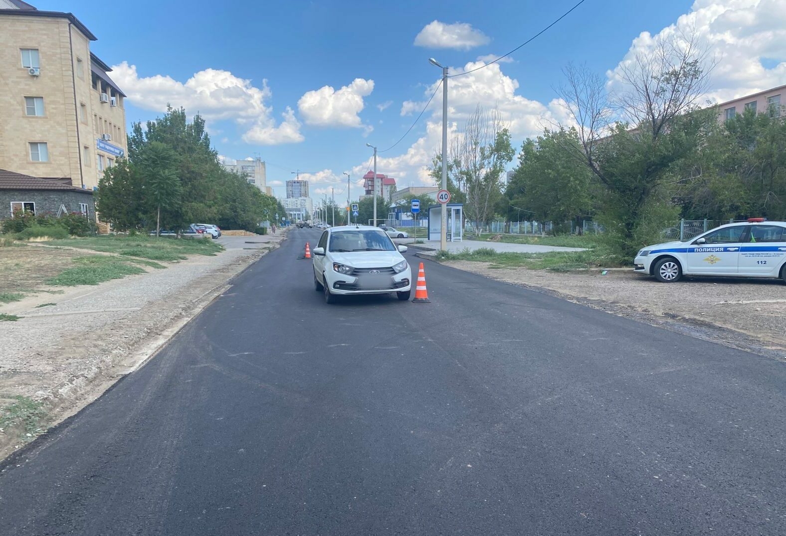 В Астрахани школьницу сбила легковушка прямо на глазах