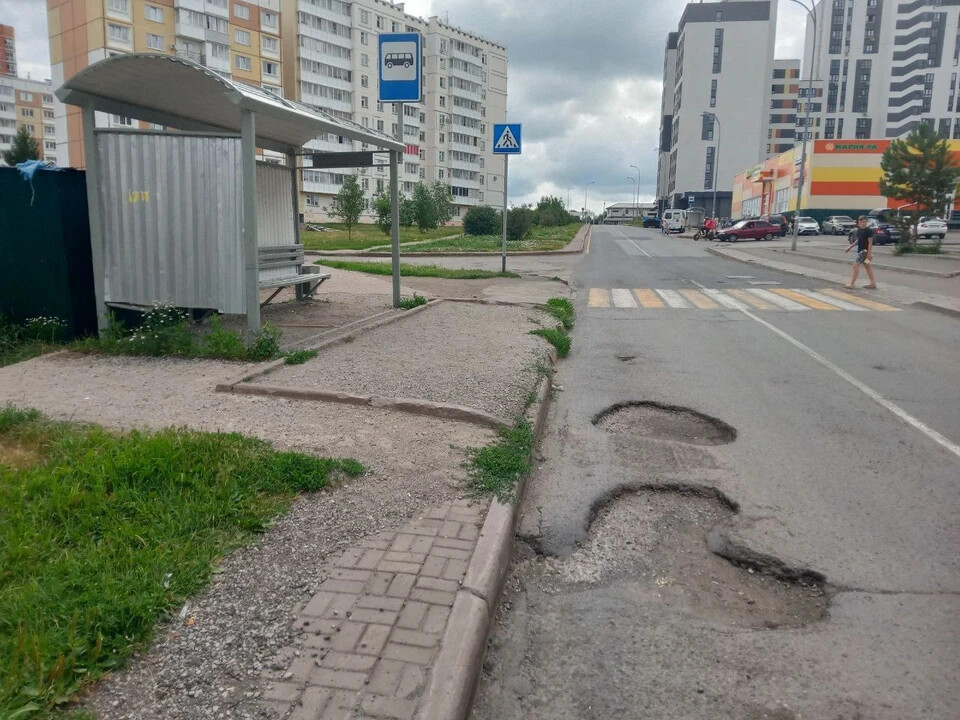 В Кемерове ямочный ремонт стартует на улице Веры Волошиной