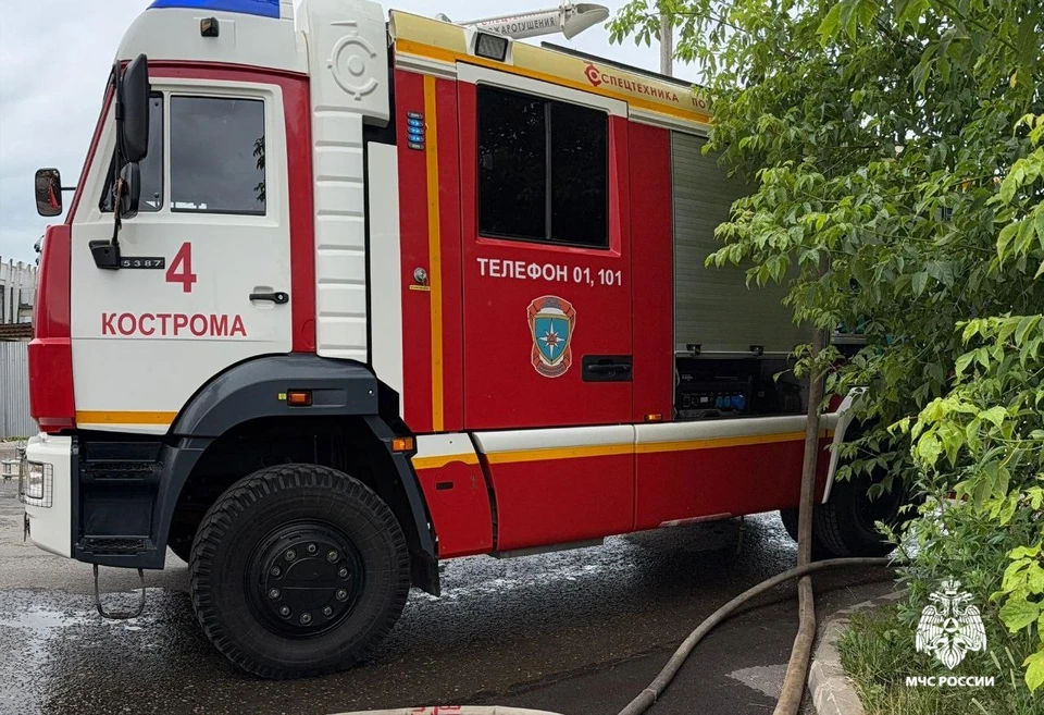 В Костроме неизвестный поджег квартиру ночью в девятиэтажном доме