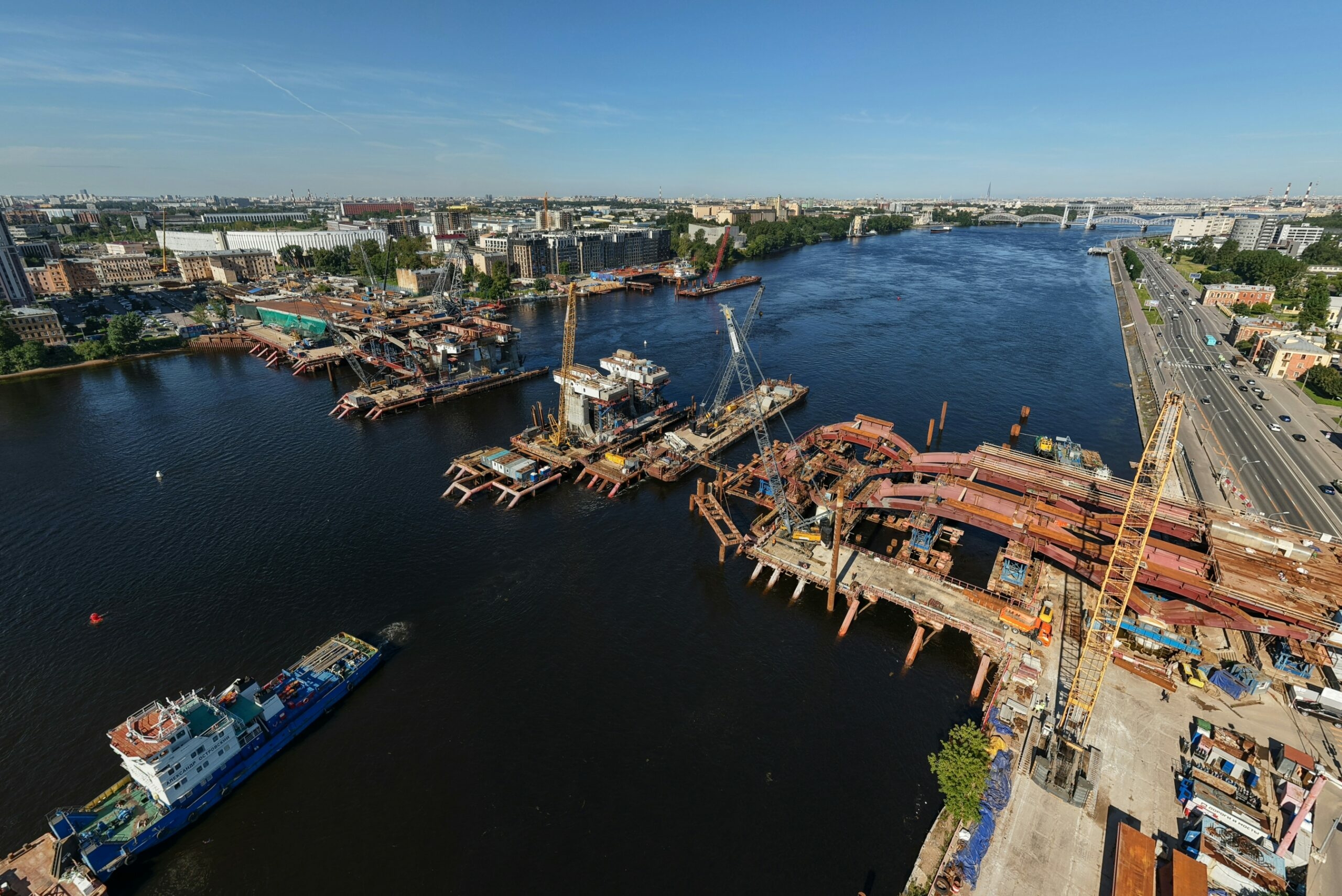 В Петербурге завершили важный этап строительства Большого Смоленского моста