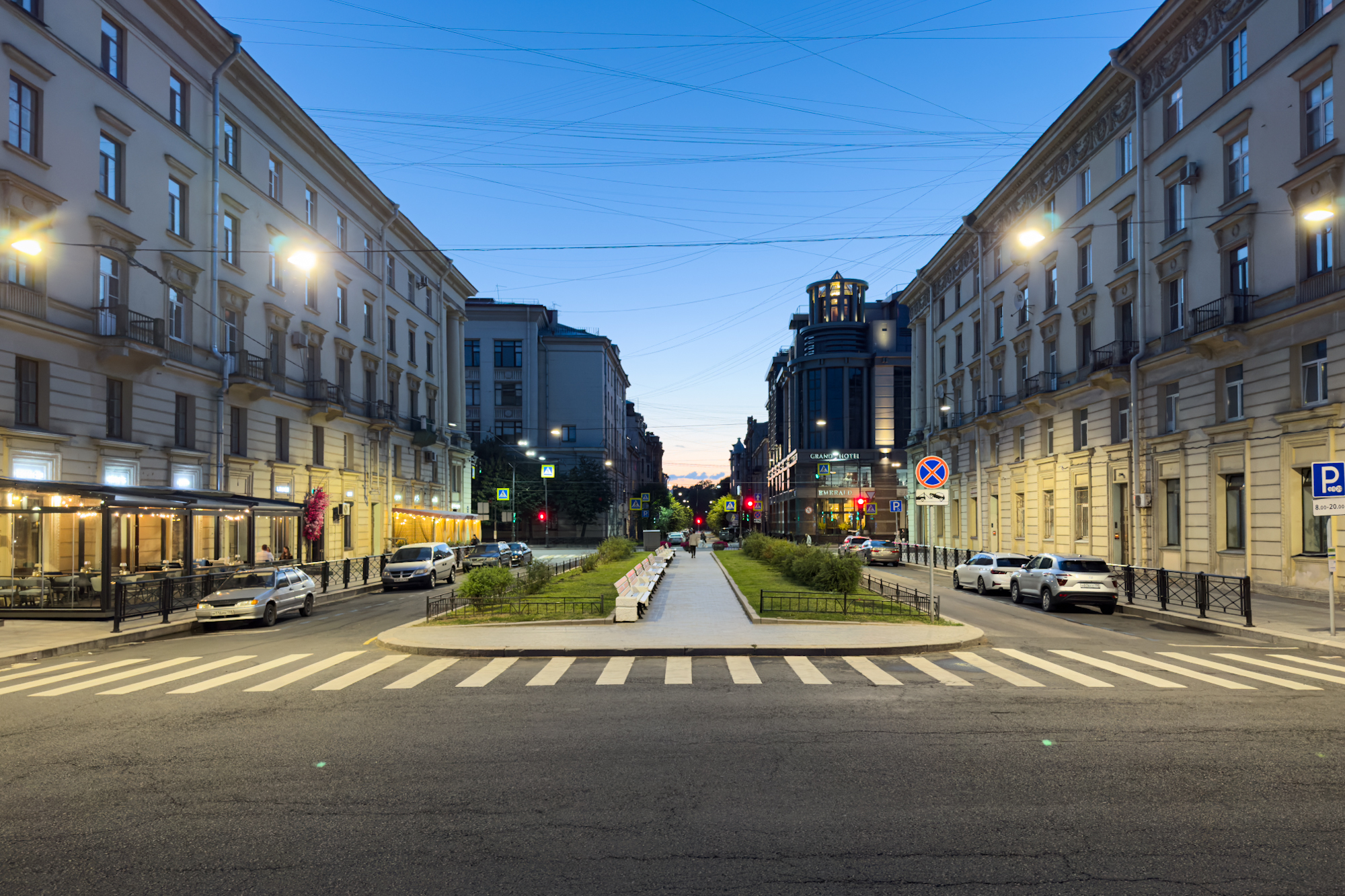 В Петербурге модернизировали освещение на 6-й Советской улице