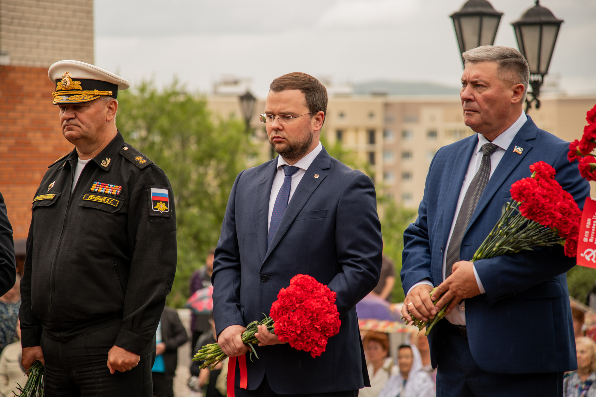 Иван Лебедев почтил память погибших 25 лет назад подводников «Курска»