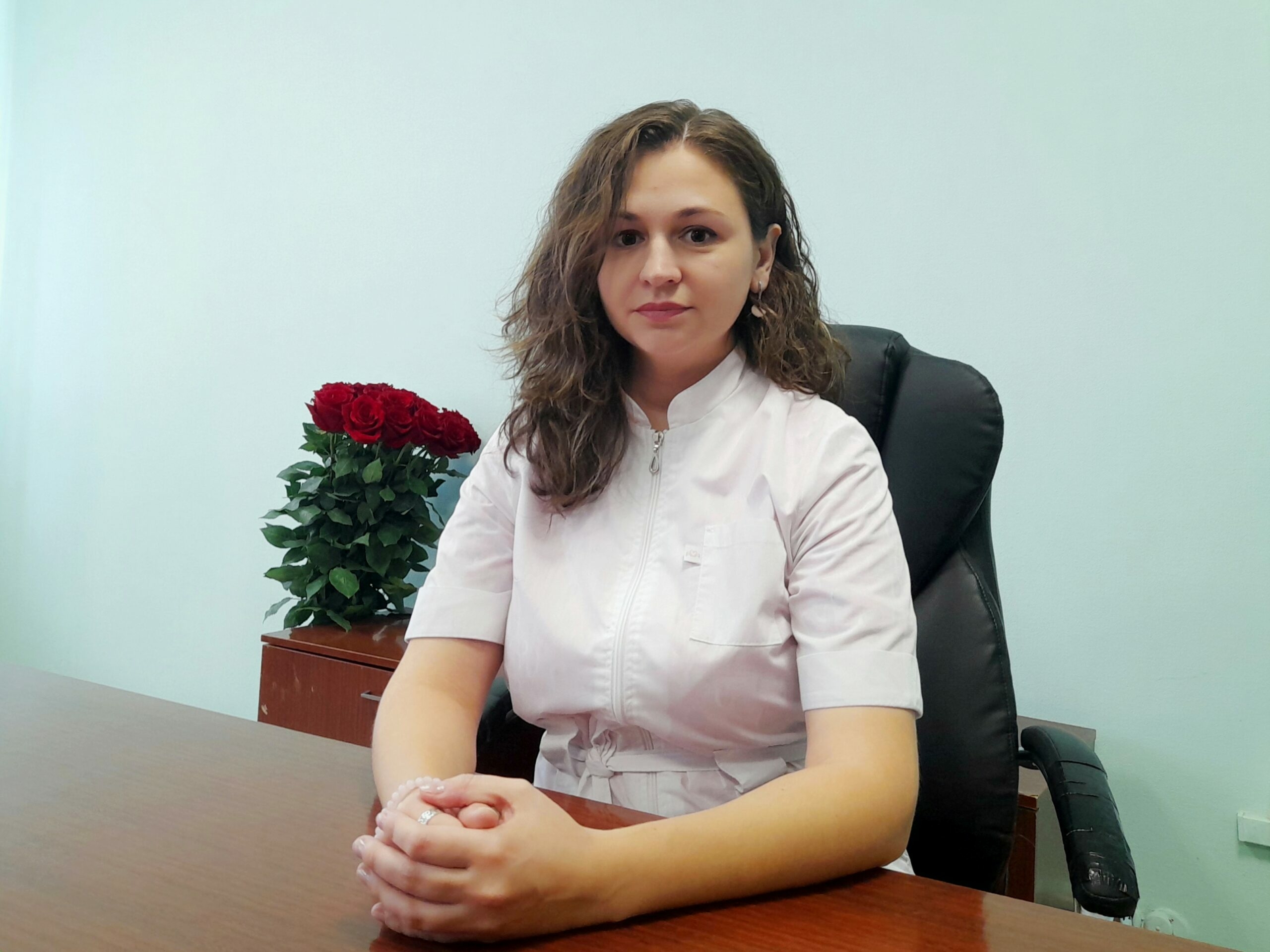 Врач с 13-летним стажем возглавила медицинское учреждение в Камызякском районе