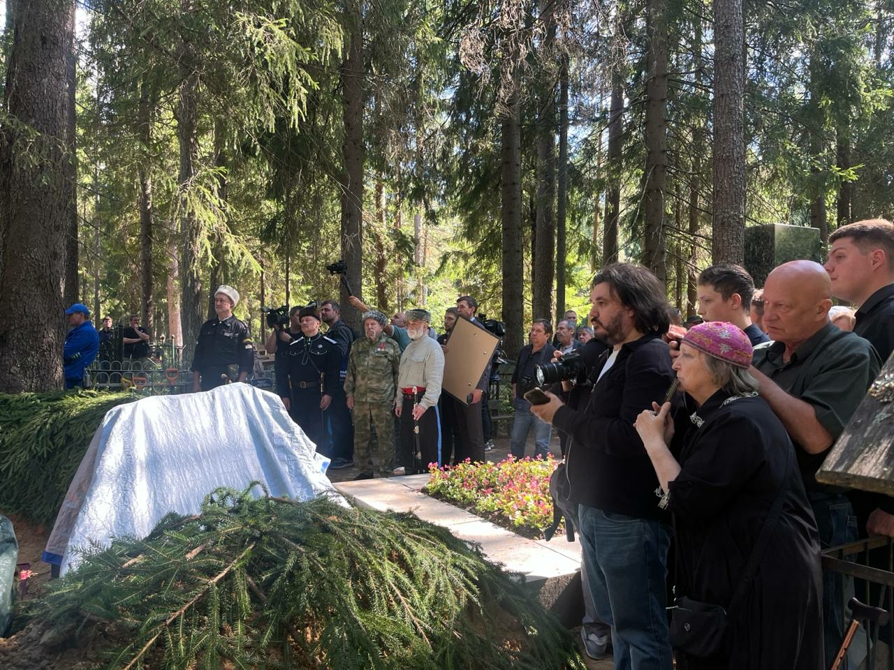 На месте похорон Ивана Краско в Петербурге произошла стрельба