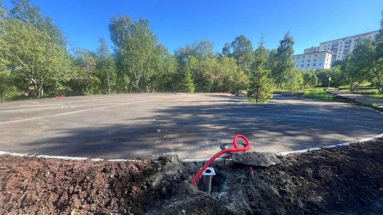 В Североморске продолжается благоустройство городского парка