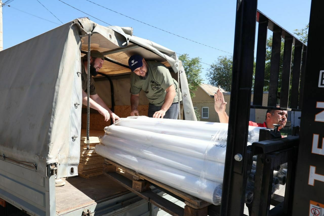 По поручению Игоря Бабушкина из Астраханской области отправили автомобиль и генераторы в зону СВО