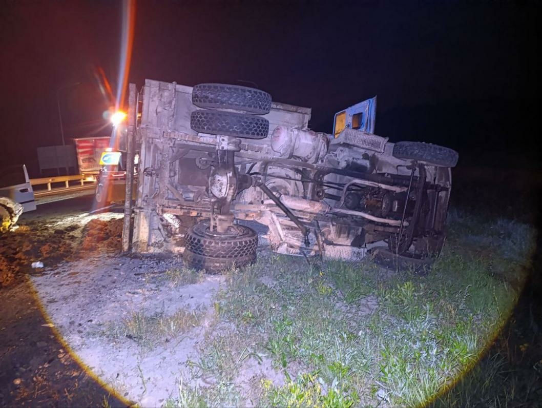 На трассе Тюмень Омск в тройном ДТП погиб 16-летний пассажир легковушки