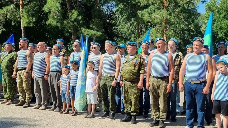 В Оренбурге отметили 95 лет ВДВ