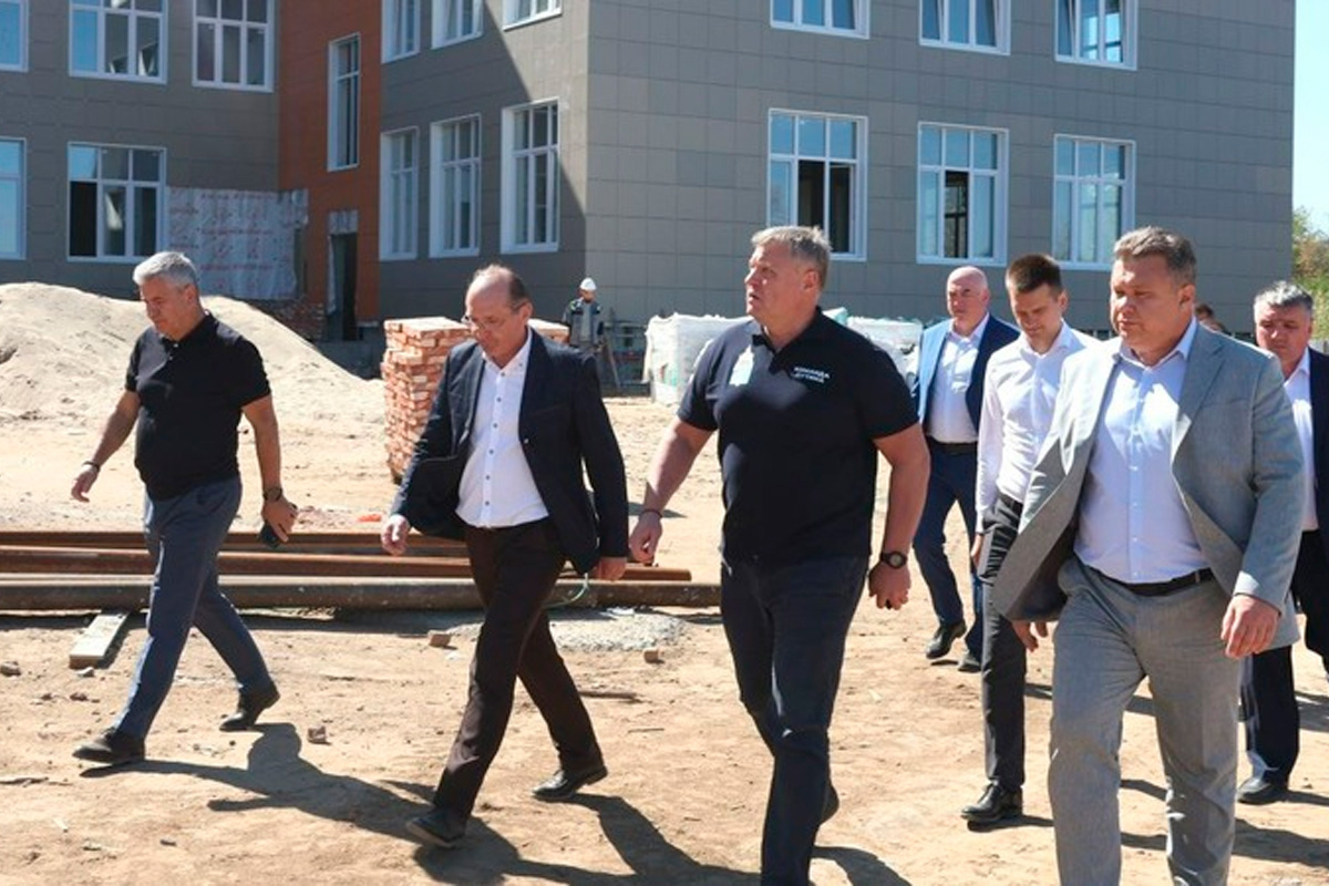 В Астрахани достраивают школу в Бабаевском