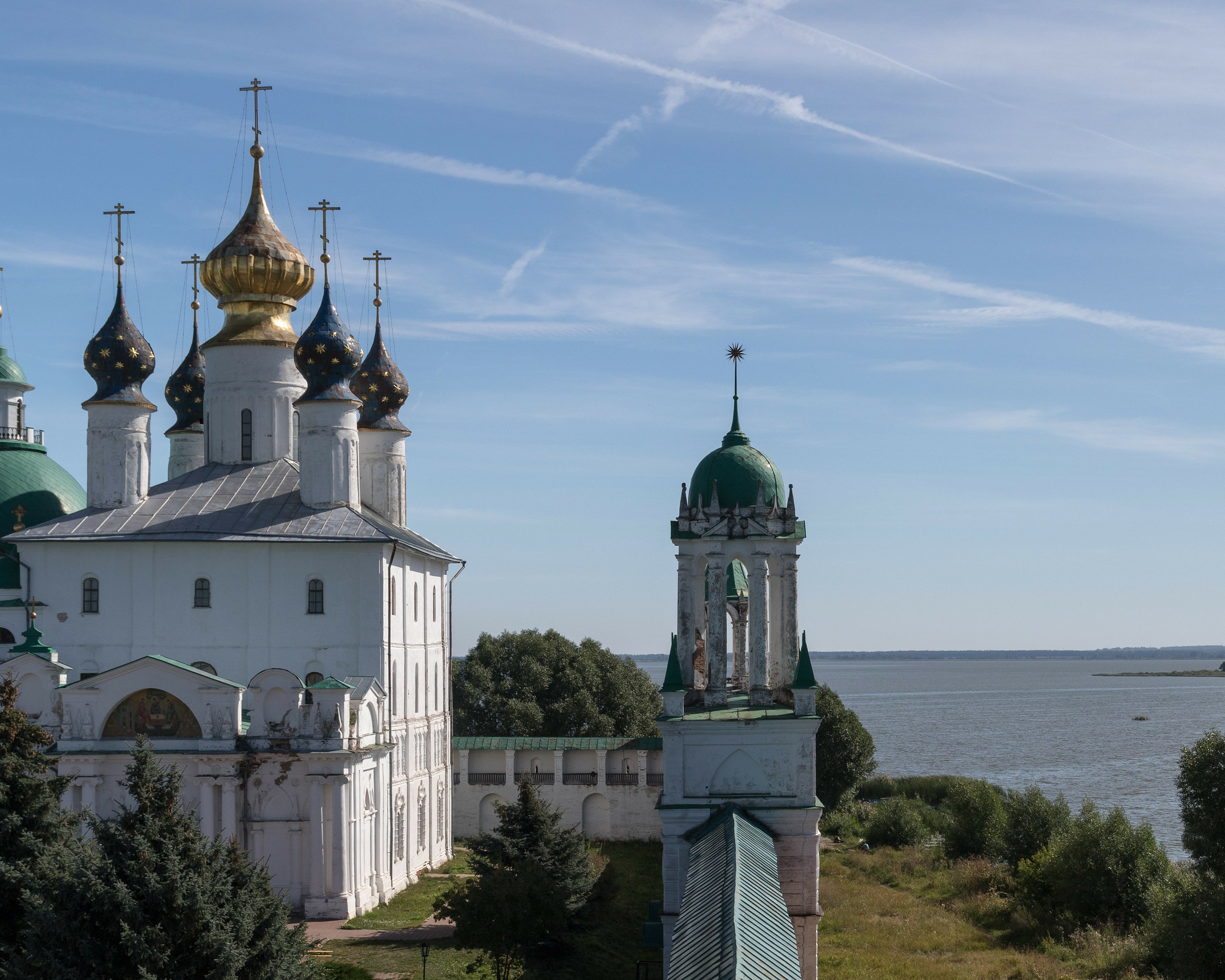 В Ростове Великом будут обследовать заброшенную гостиницу