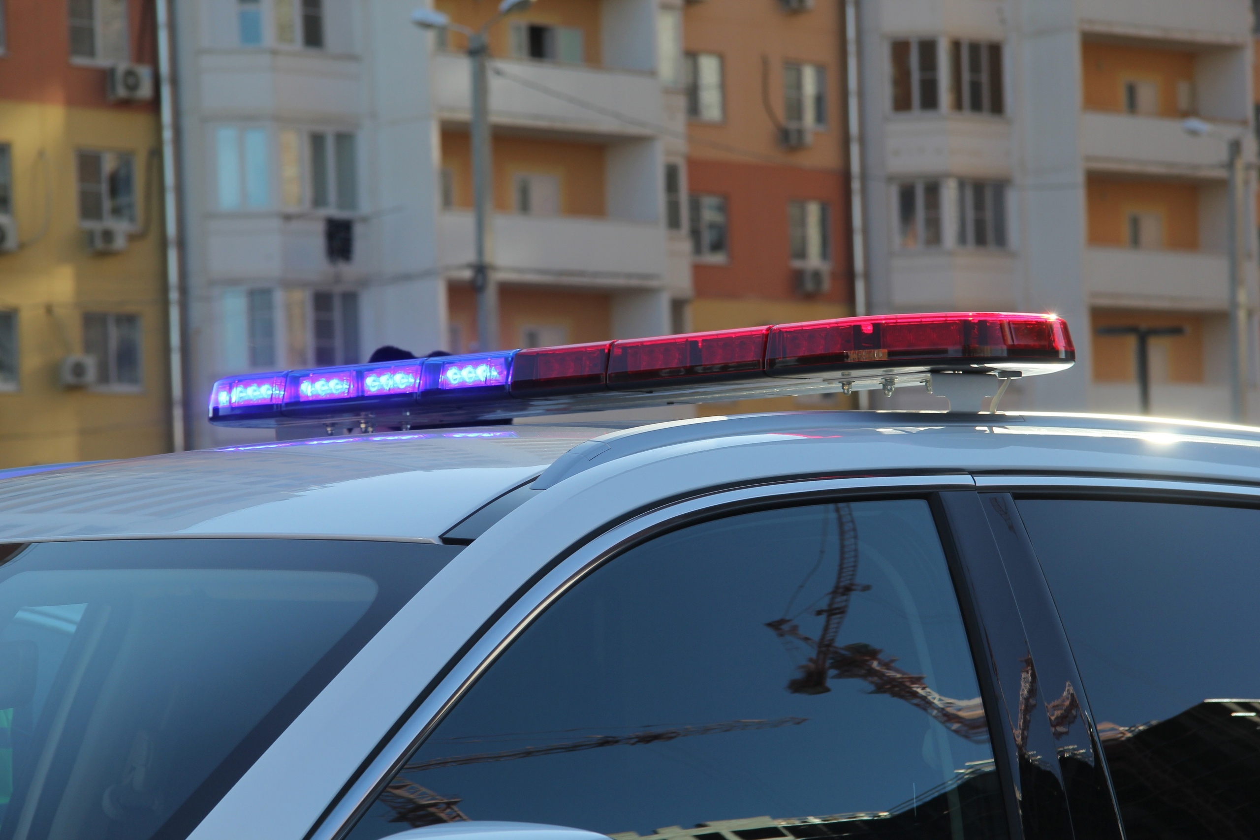 Пожилая астраханка лишилась более 2 млн рублей после звонка лжесотрудников