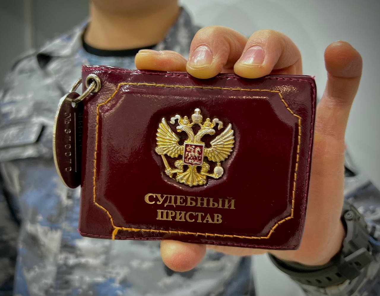 Алиментщика из Астрахани обнаружили в Москве после долгих поисков