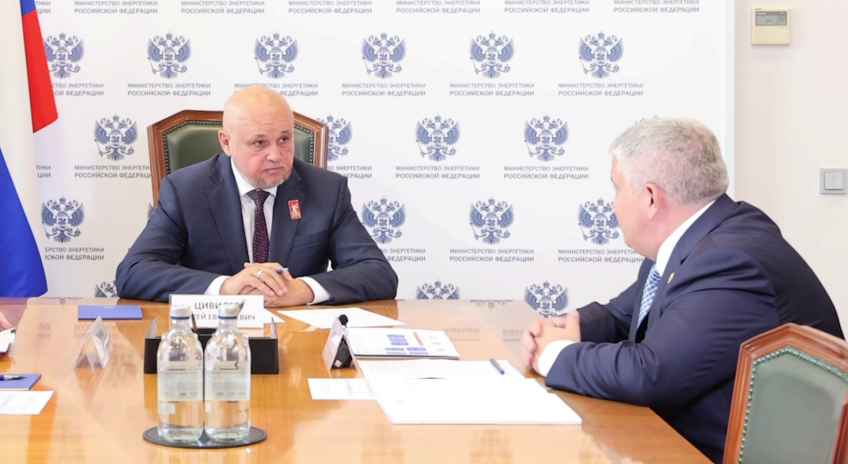 Дронов сообщил, что министр энергетики РФ поддержал проект по реконструкции ЛЭП в Угловке и Мойке