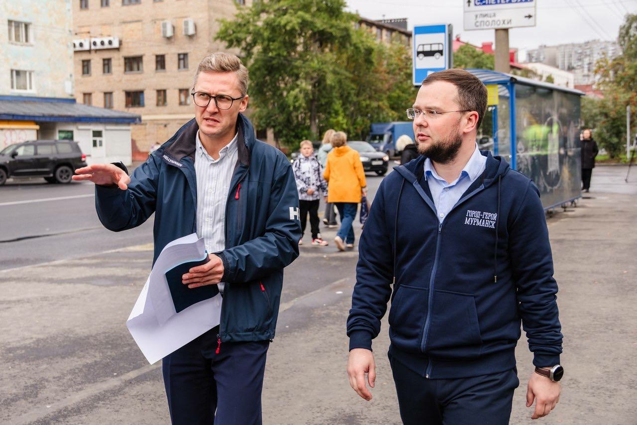 Лебедев проверил ремонт участка автодороги на улице Полярные Зори в Мурманске