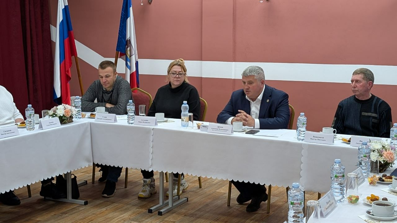 В Новгородской области участники программы «Для СВОих» разработали планы развития для бизнес-проектов