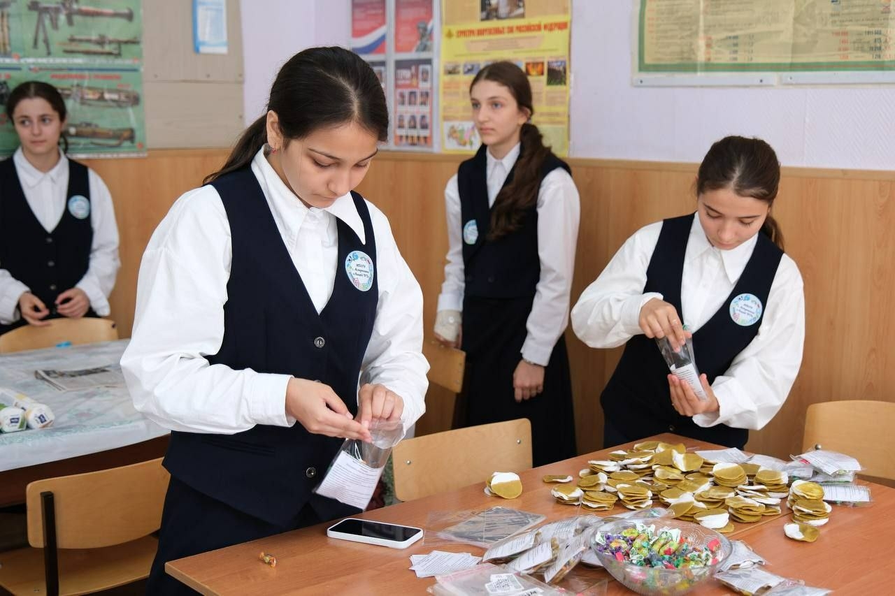 Игорь Седов обсудил с лицеистами историю страны и края