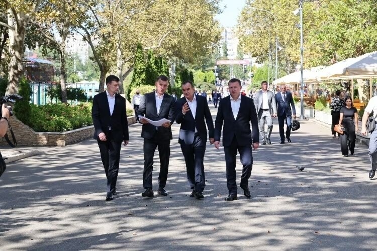 В Краснодаре Кондратьев требует упорядочить торговлю на Солнечном острове