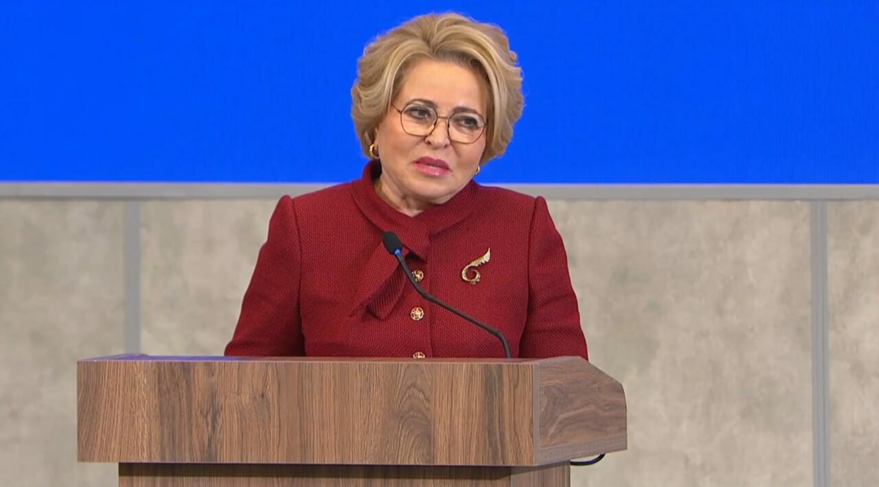 Валентина Матвиенко поздравила Александра Дронова с победой на выборах