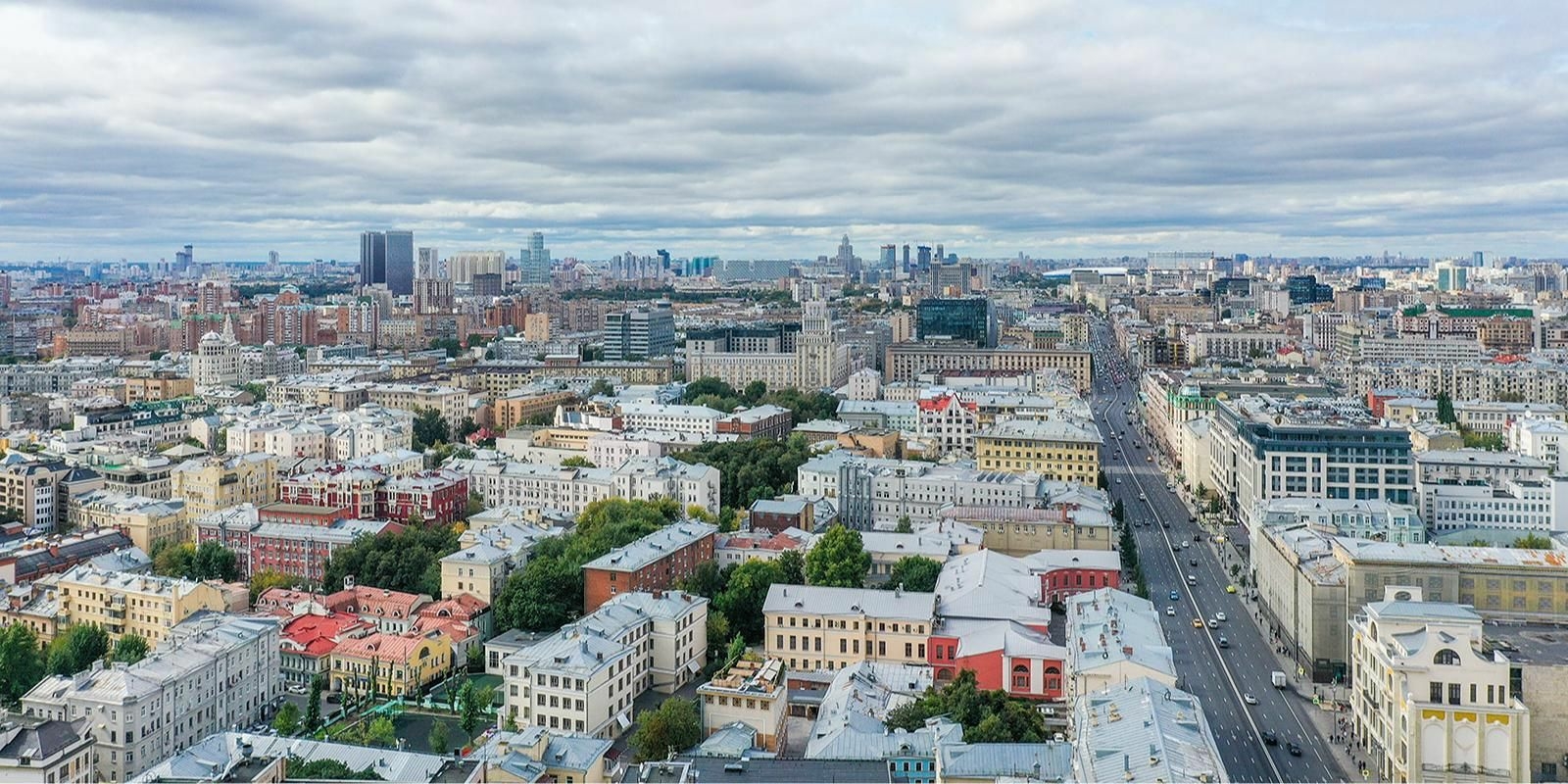 В Москве выставили на торги помещение с мансардой