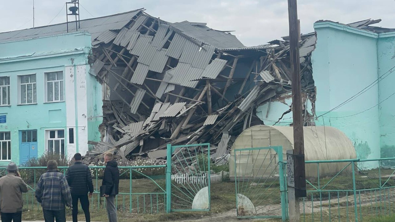Проверки школ начались в Новосибирской области после обрушения в Татарске