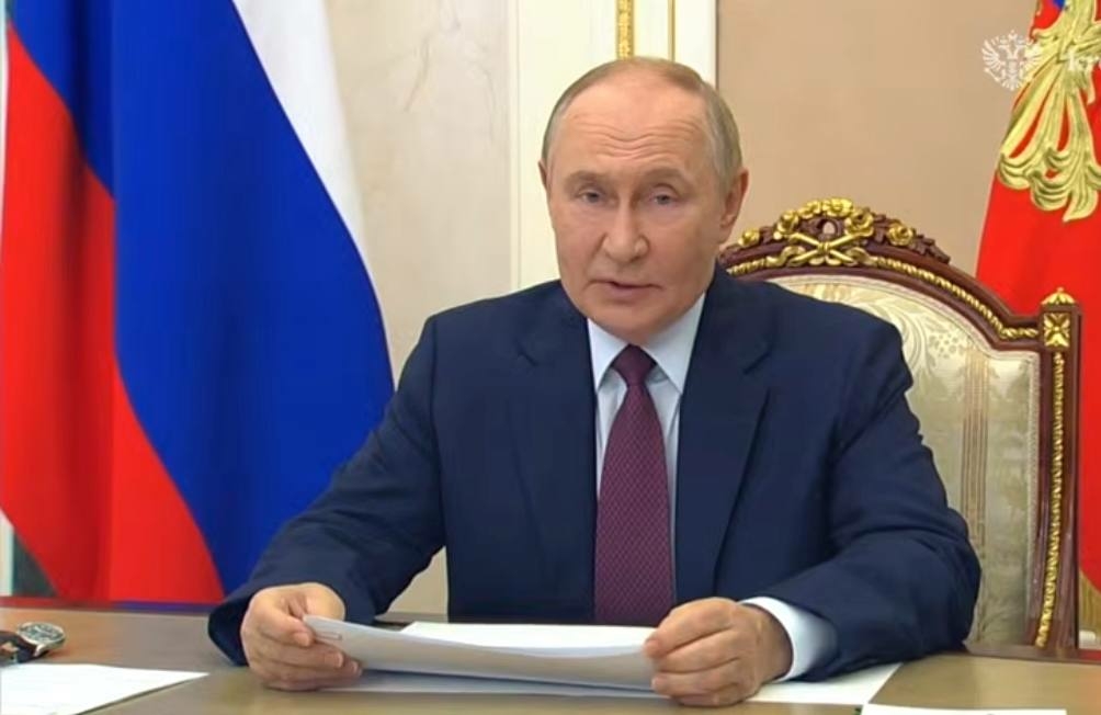 Оправданий нет: Путин об отсутствии пособий на детей от 1,5 до 3 лет