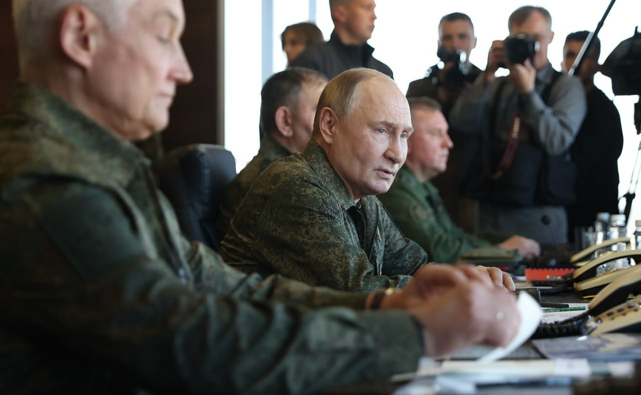 АБН24: сразу видно мастер — реакция Путина на боевой пистолет привела в восторг Китай