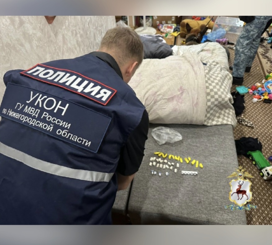 В Нижнем Новгороде задержали девушку с крупной партией метадона дома