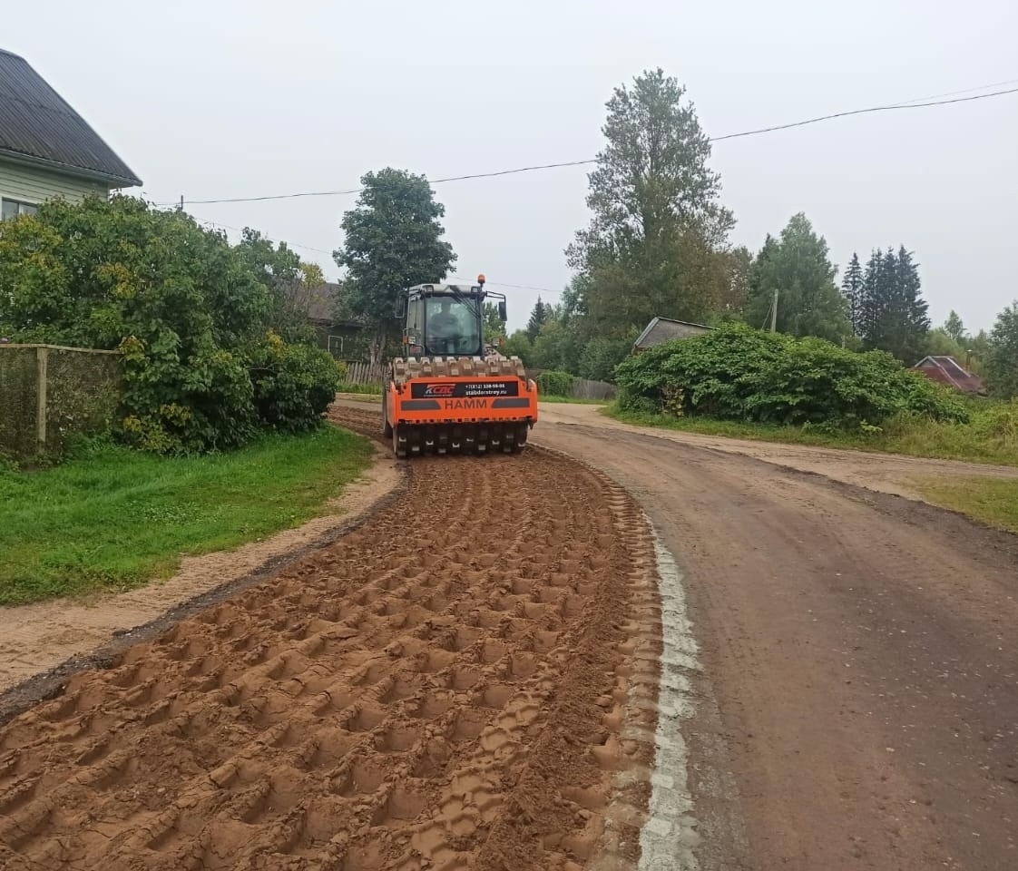 На Новгородчине дорогу Боровичи – Валдай – Речка ремонтируют с применением технологии холодной регенерации