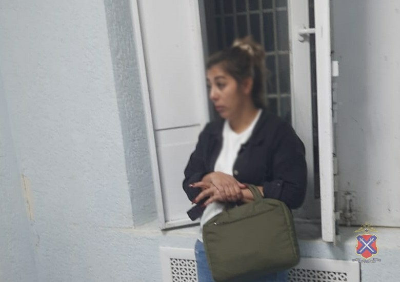 Волгоградская полиция поймала аферистку, пытавшуюся обмануть участника СВО