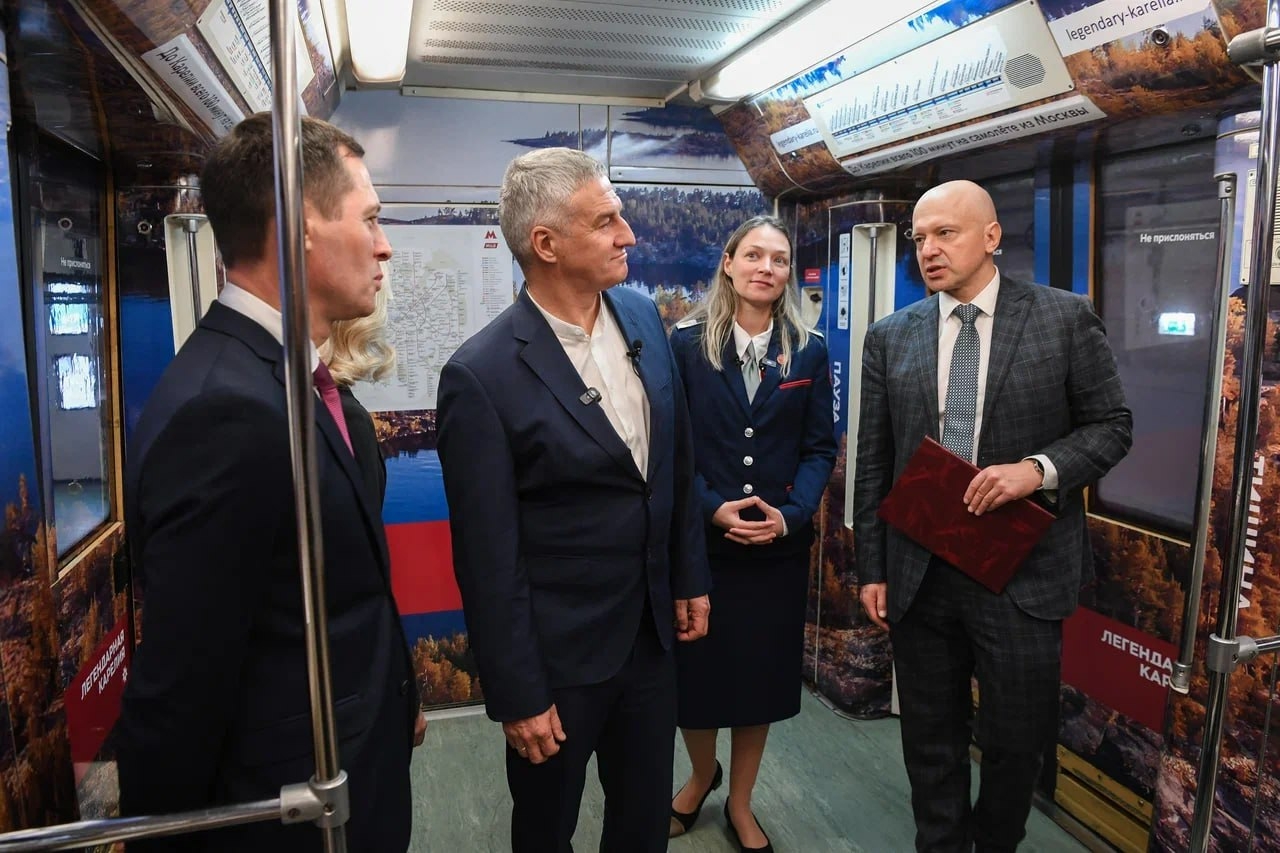 Парфенчиков: в московском метро запустили тематический поезд, посвященный Карелии