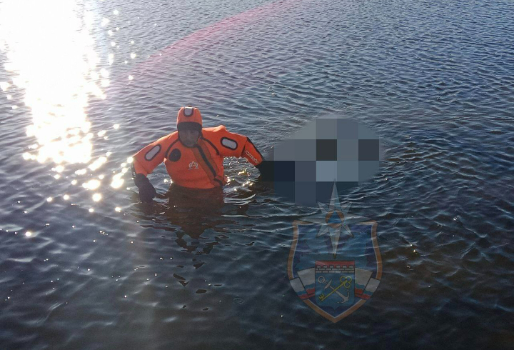 Тело мужчины найдено в озере Вуокса Ленобласти спасателями