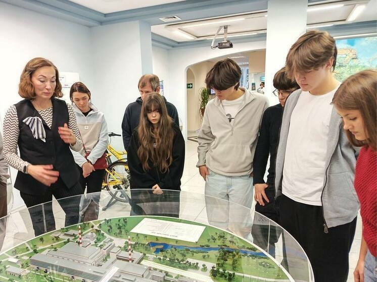Старшеклассники Мурманска познакомились с работой Кольской атомной станции