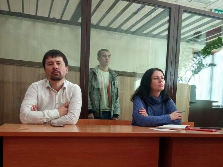 Парень на BMW без прав в Новосибирске арестован