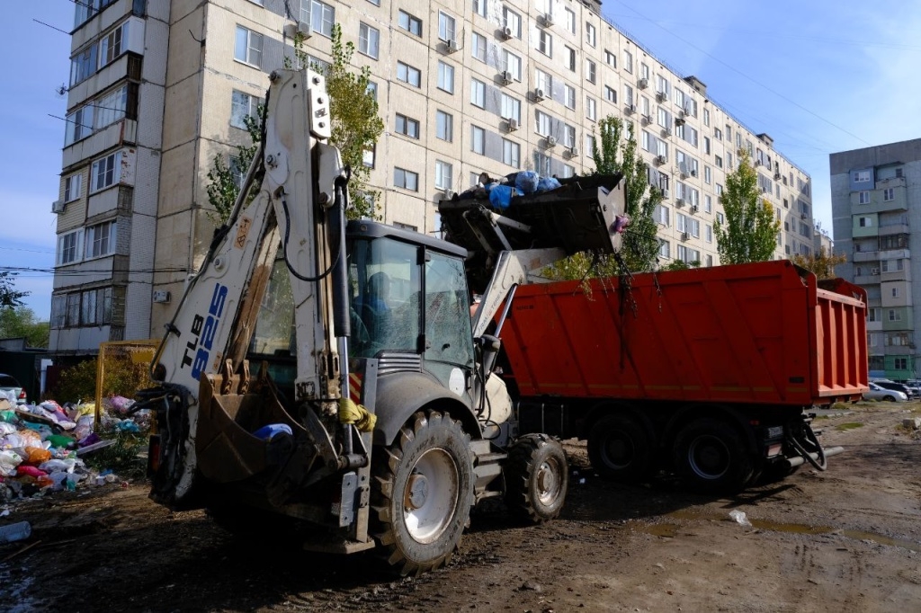 В Астрахани за девять месяцев убрали 4,5 тысяч незаконных свалок по всему городу