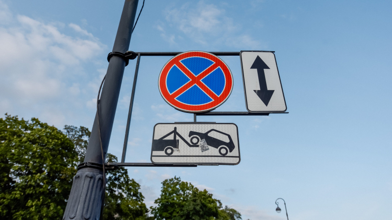 В Петербурге в 2026 году повысят тарифы на эвакуацию автомобилей