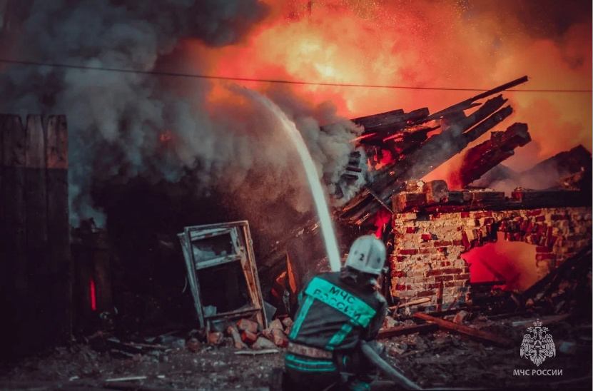 Короткие замыкания спровоцировали три пожара в Астраханской области