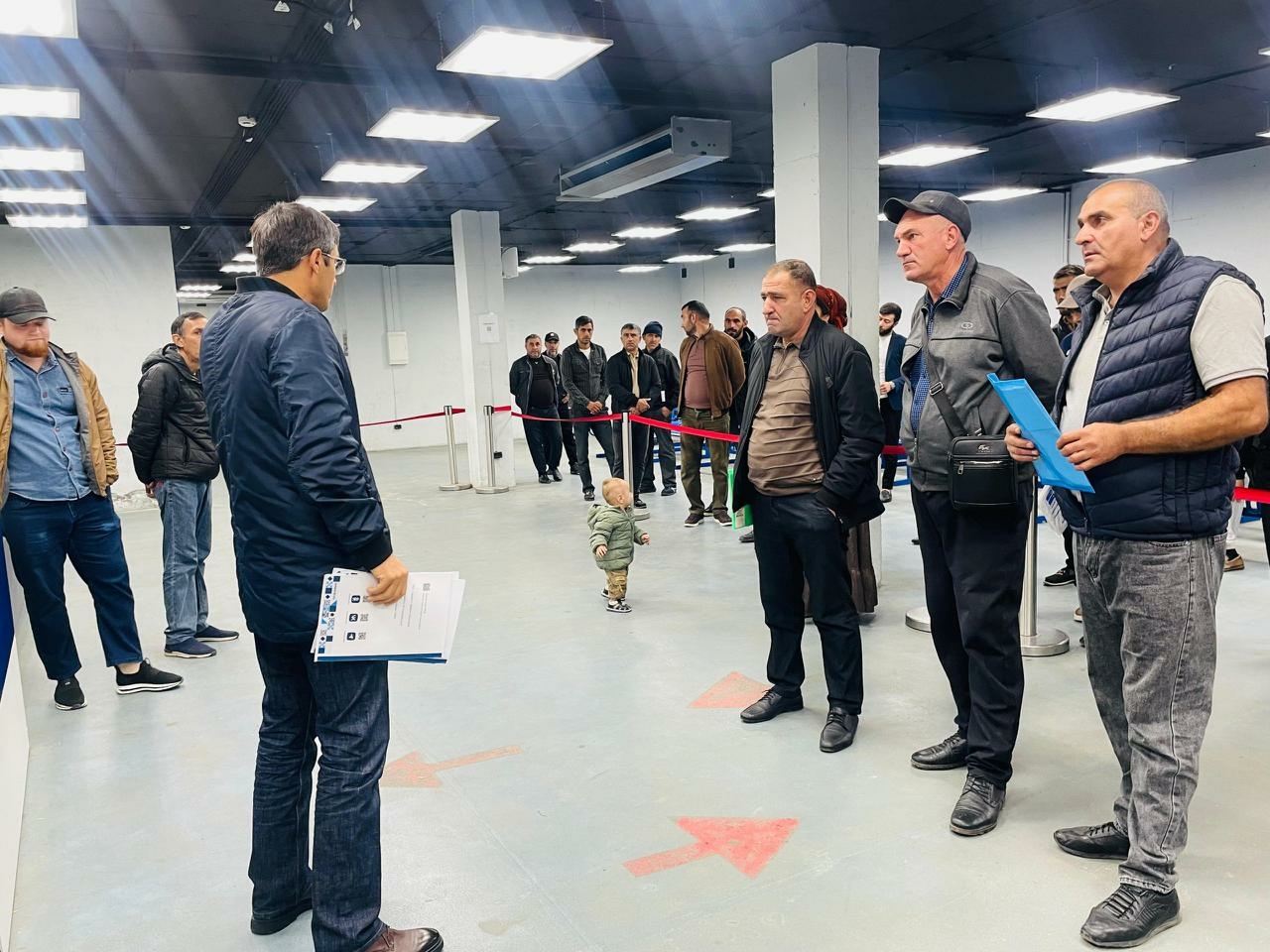 В Дагестане мигрантам разъяснили правила пребывания в России