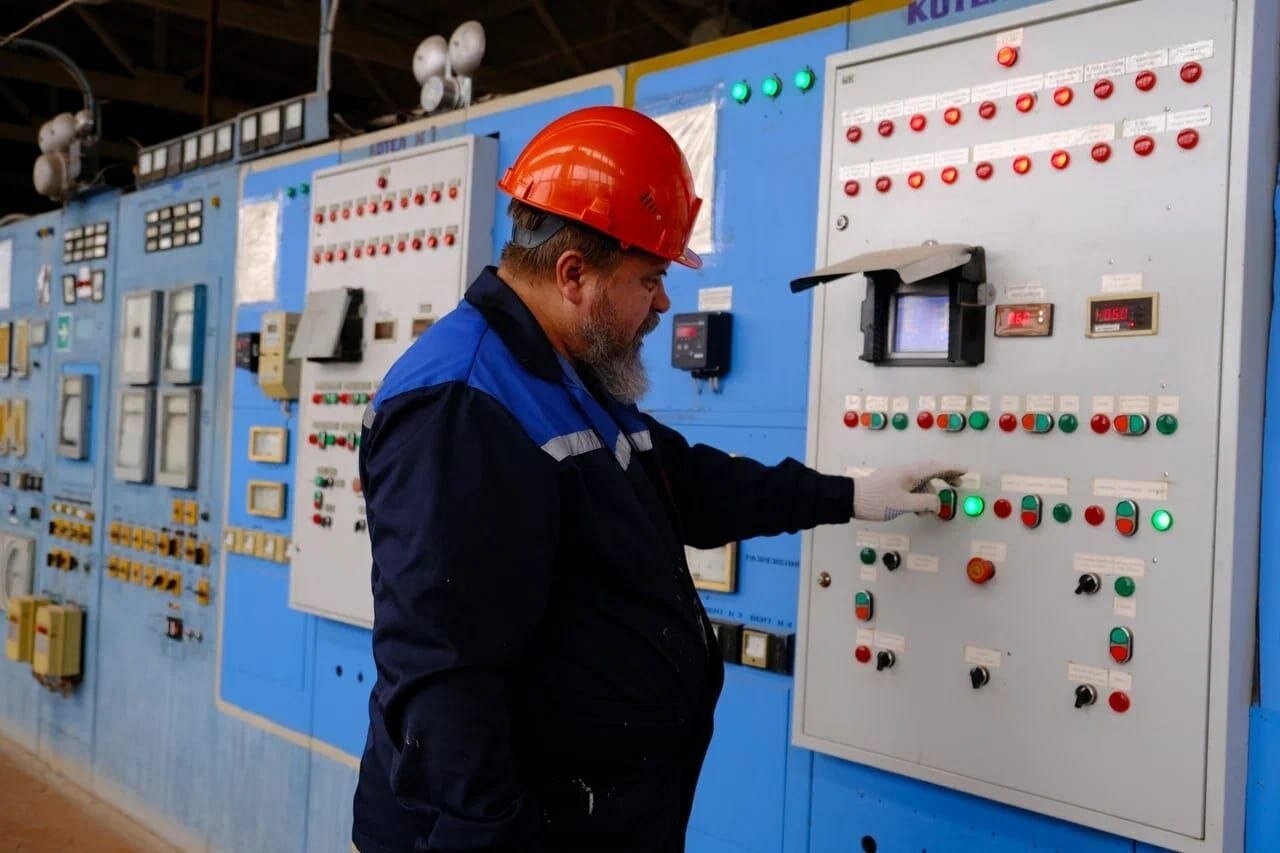 Астрахань готовится к зиме, тепло начнет поступать в дома с 1 ноября