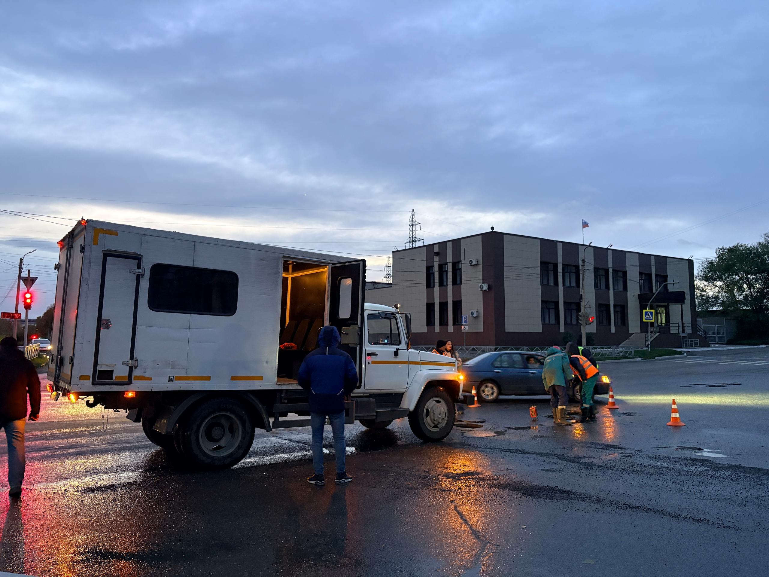 Глава Хакасии выехал в Саяногорск для проверки порыва водопровода