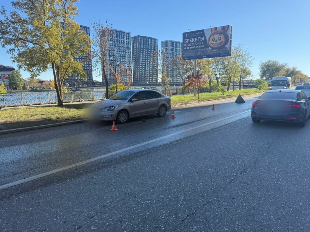 В Астрахани ребенок попал под колеса иномарки