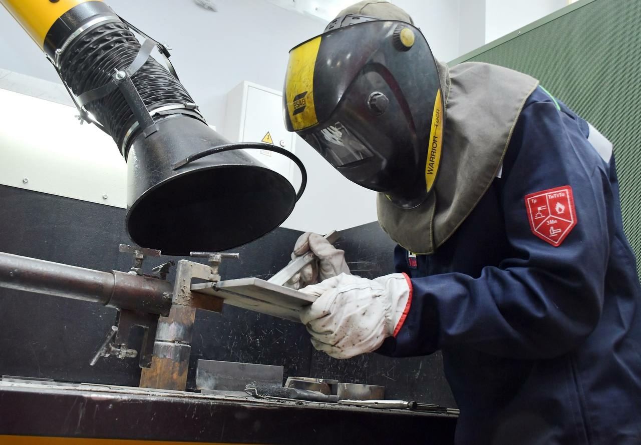 В Ленобласти утвердили стипендию для одаренных студентов-сирот