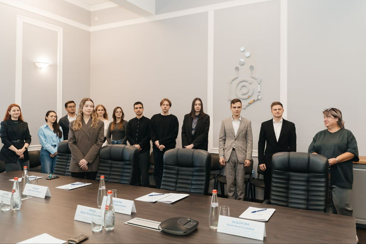 Студентов наградили стипендией имени академика Лаверова