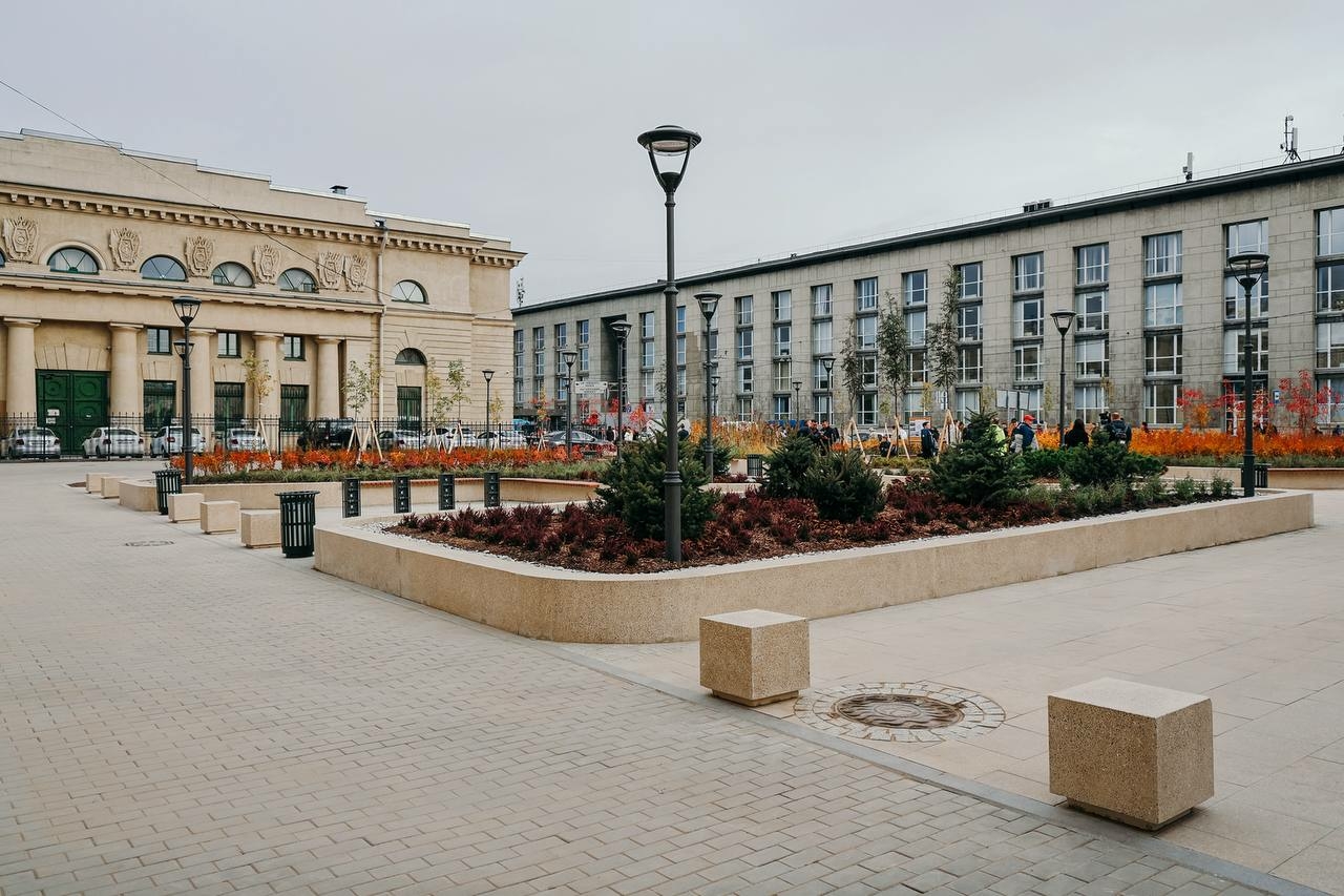 В Санкт-Петербурге завершили благоустройство территории у Балтийского вокзала