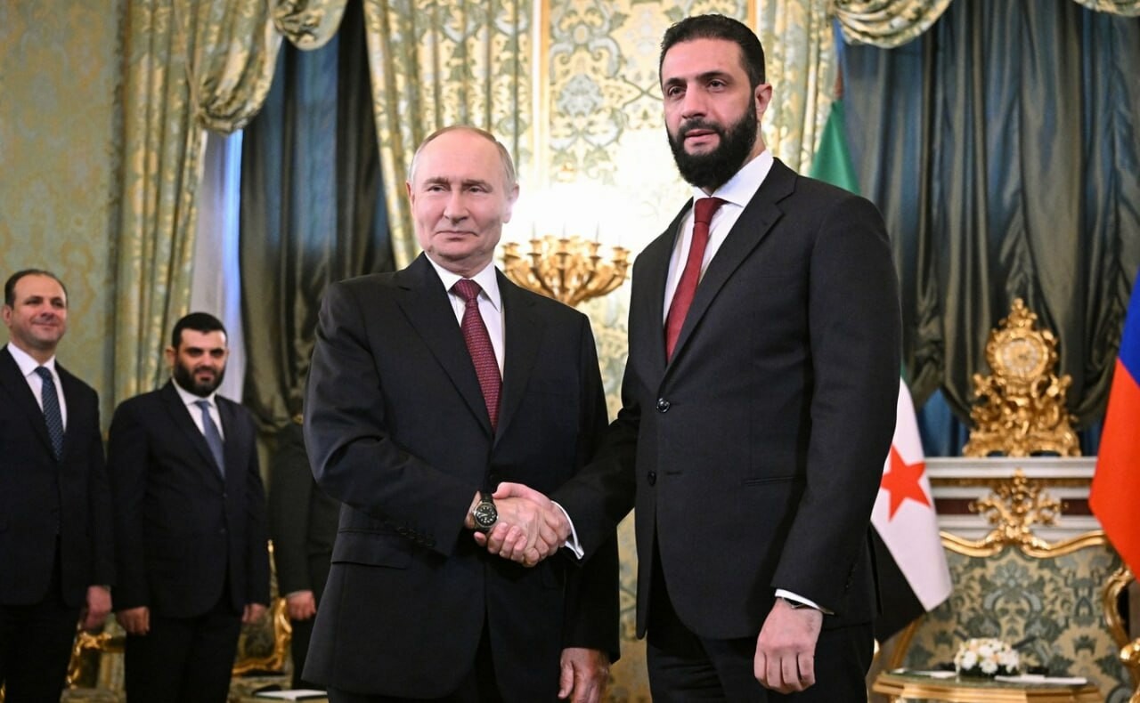 Путин провел первую встречу с временным президентом Сирии аш-Шараа