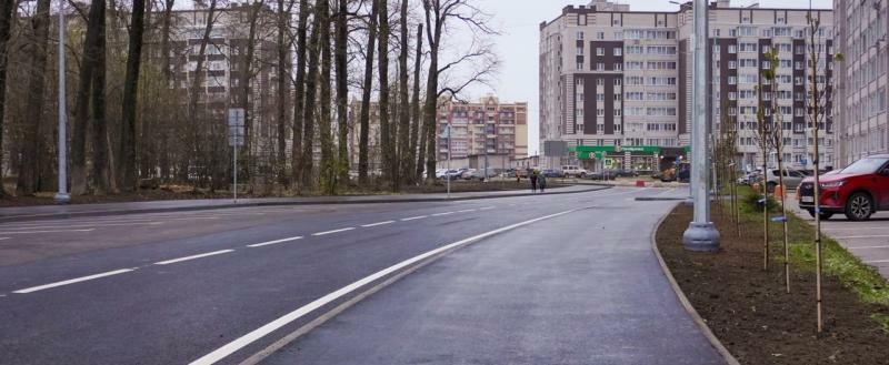 В Вологде после ремонта открыли движение по улице Молодежной с новыми тротуарами