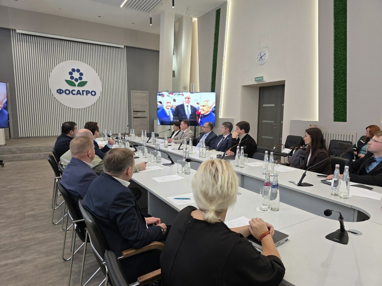 На площадке АО «Апатит» прошла встреча волховских химиков с бизнес-миссией из Татарстана