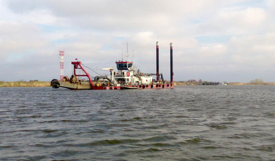 В Астраханской области готовят к ремонту земснаряд, рожденный в Нидерландах