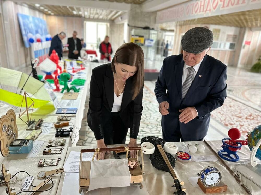 Моздокский «Кванториум» представил выставку детских изобретений