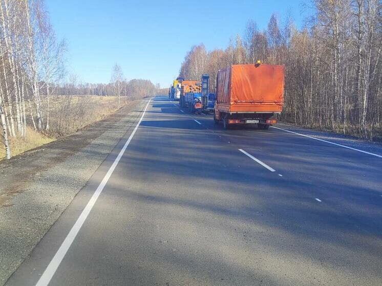 На севере Омской области завершают обновление ключевой трассы к Муромцево и Седельниково