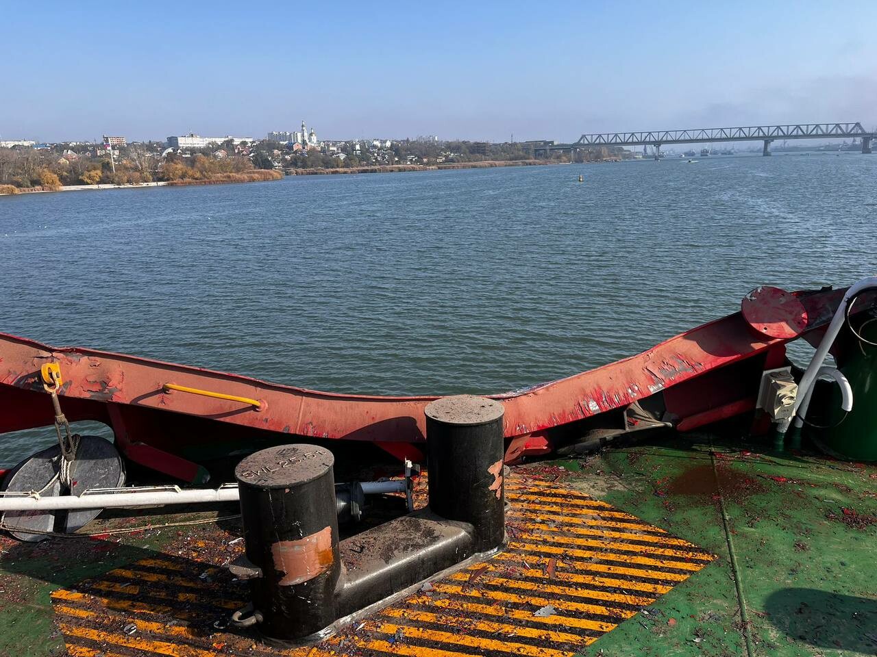 Два теплохода столкнулись на Дону утром